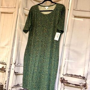 Lularoe Julia dress. 45”shoulder to hem.22”pit to pit bust.Rich green